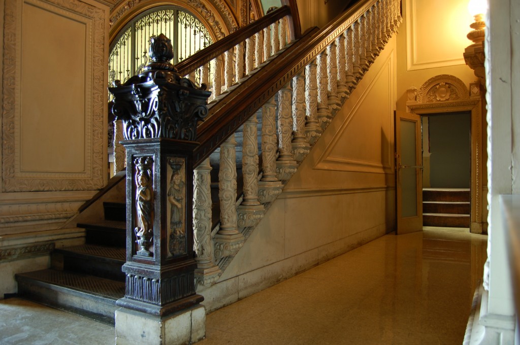 Grand-Lobby-Stairs-Hall-Hotel-Los-Angeles-Filming-Location